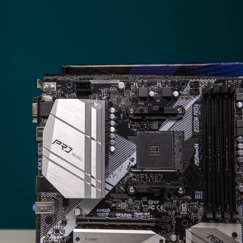 Mainboard ASROCK B550M PRO4 - HACOM 3